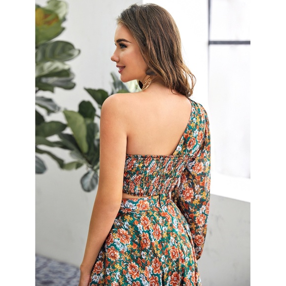 Floral Print Asymmetrical One Sleeve Crop Top - Picture 4 of 10
